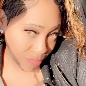 Meet your Posher, Carla